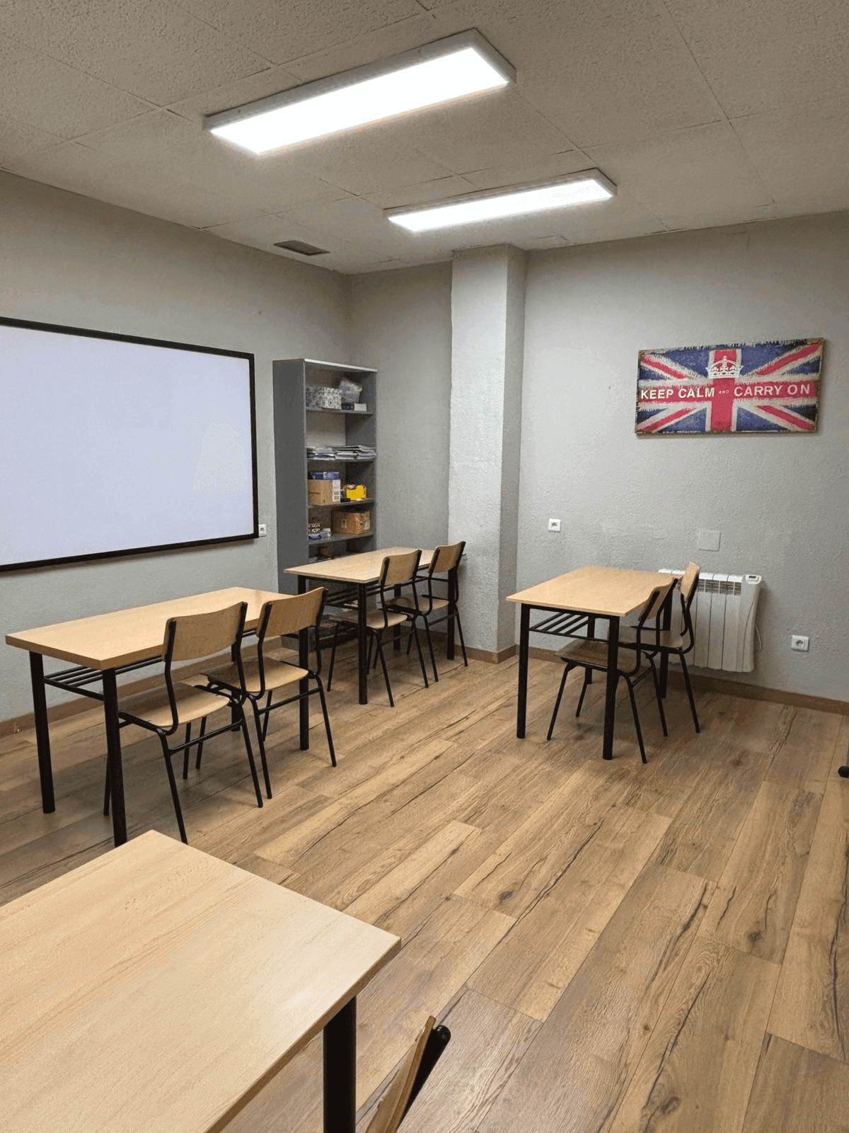 Aula de English World con pizarra digital